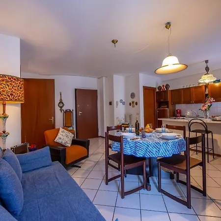 Apartment Amore - Muffy- Phyche *